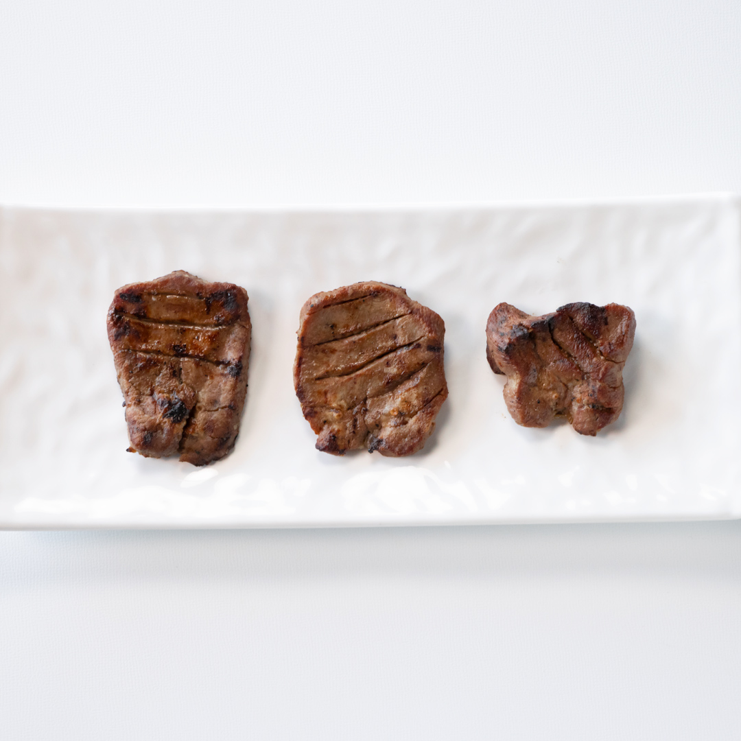 焼きたて陣中牛タン 丸ごと一本 仔牛 60g　¥1,900 (税込)